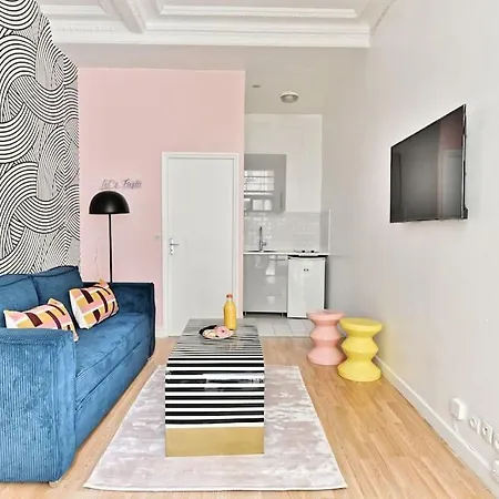 Appartement Magnifique Colore #garemontparnasse Parijs
